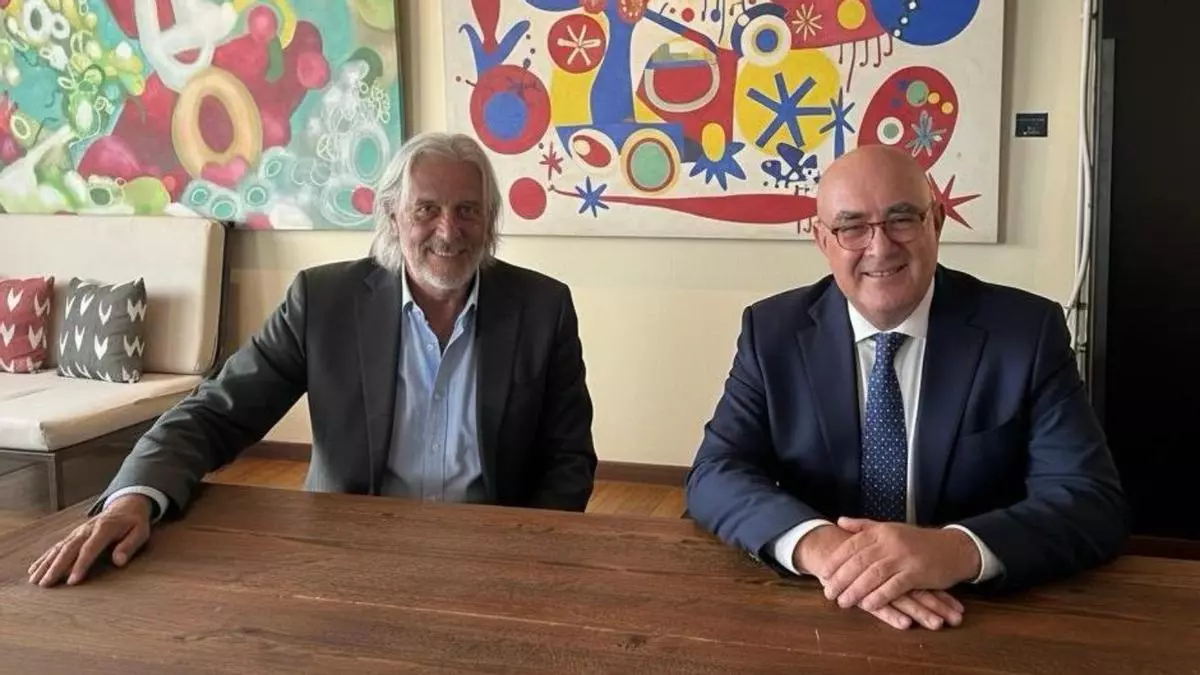 Fundadores de Ibiza Observatorio — Antonio Calvo y Juan Planells, arquitectos técnicos ibicencos